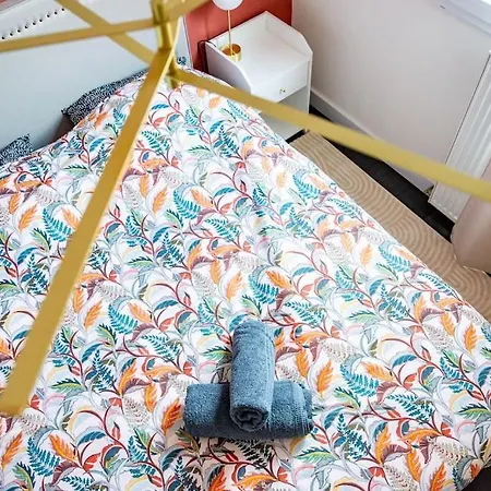 Lägenhet Terracotta, Chaleureux Calme Pour 2 Personnes, Avec Parking Prive, Ideal Sejour Business *