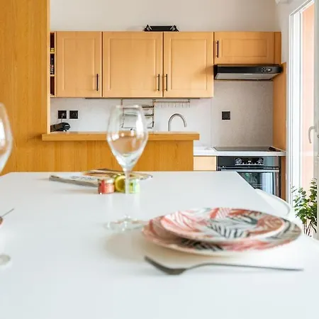 Apartment Terracotta: Cozy For Two With Private Parking Dijon