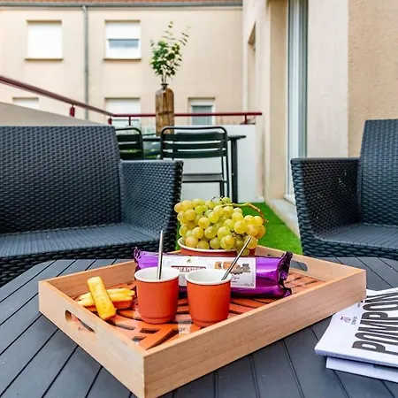 Le Terracotta Cosy Avec Terrasse, Parking Prive Et Confort Ete Appartement