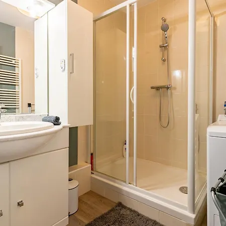 Le Terracotta Cosy Avec Terrasse, Parking Prive Et Confort Ete Appartement *