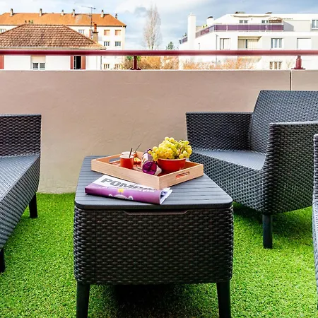 Le Terracotta Cosy Avec Terrasse, Parking Prive Et Confort Ete Appartement
