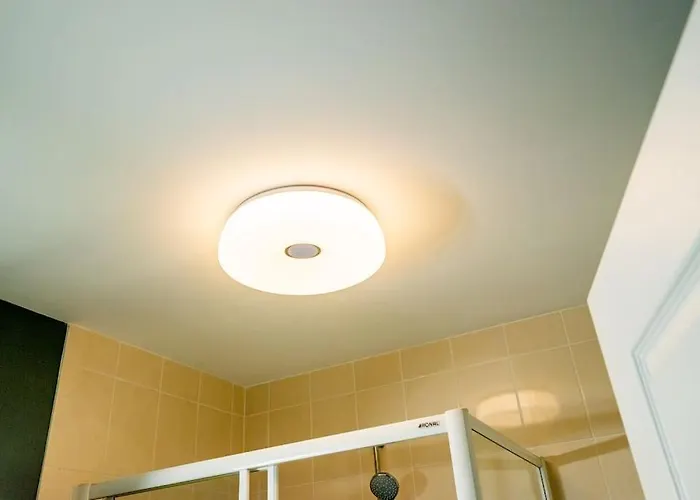 Terracotta, Chaleureux Calme Pour 2 Personnes, Avec Parking Prive, Ideal Sejour Business Dijon