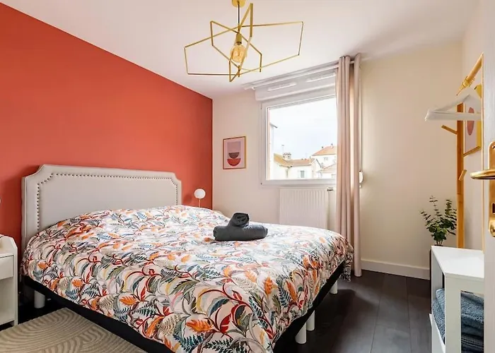 Terracotta, Chaleureux Calme Pour 2 Personnes, Avec Parking Prive, Ideal Sejour Business