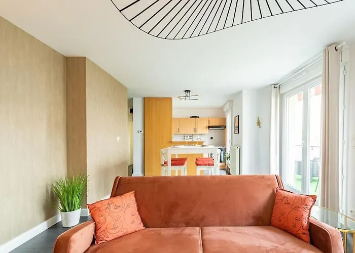 Terracotta, Chaleureux Calme Pour 2 Personnes, Avec Parking Prive, Ideal Sejour Business Dijon