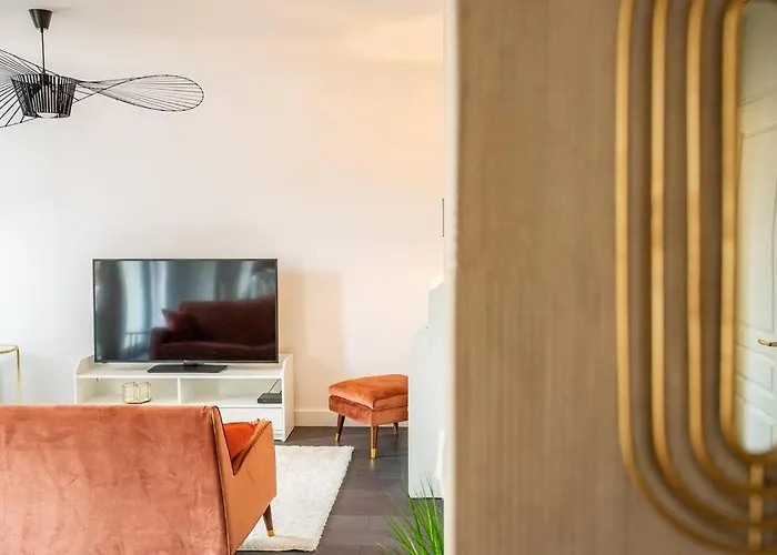 Terracotta, Chaleureux Calme Pour 2 Personnes, Avec Parking Prive, Ideal Sejour Business * Dijon